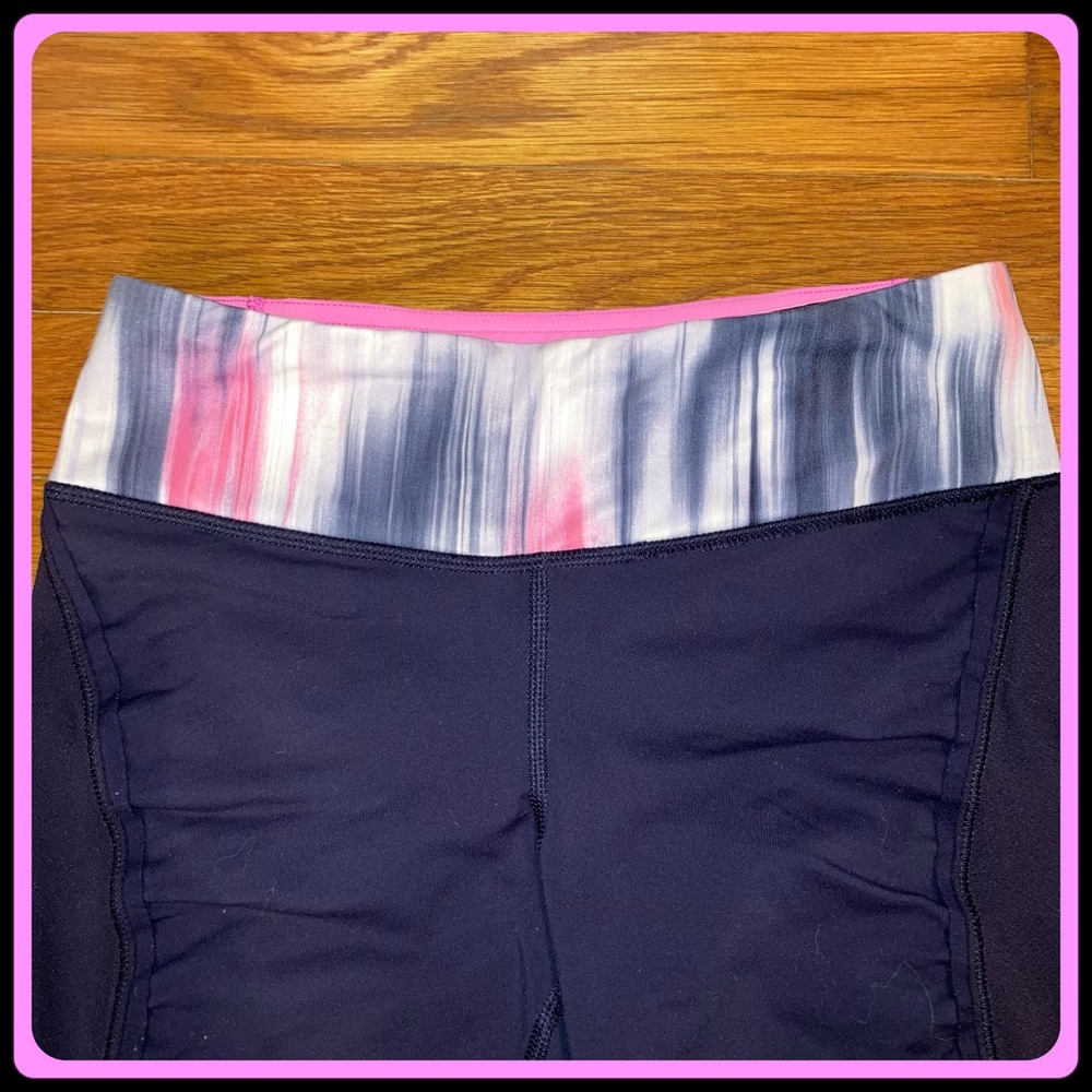 Lululemon cropped workout pants/leggings - Picture 6 of 9
